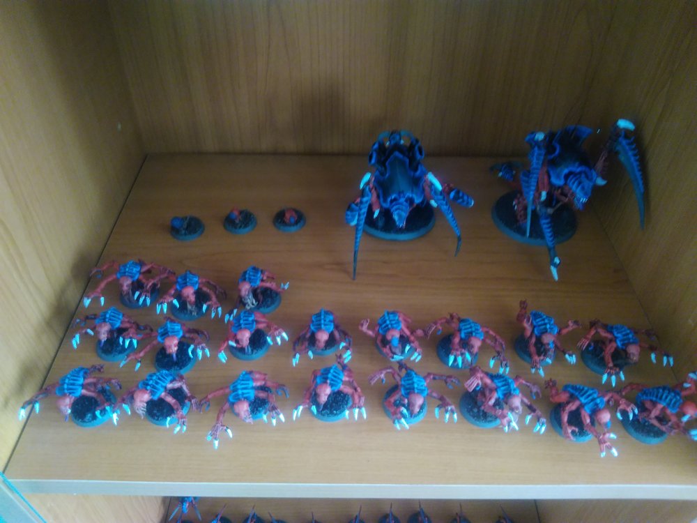 Genestealers 19/19, Old one eye, Carnifex, sporemines 3/6