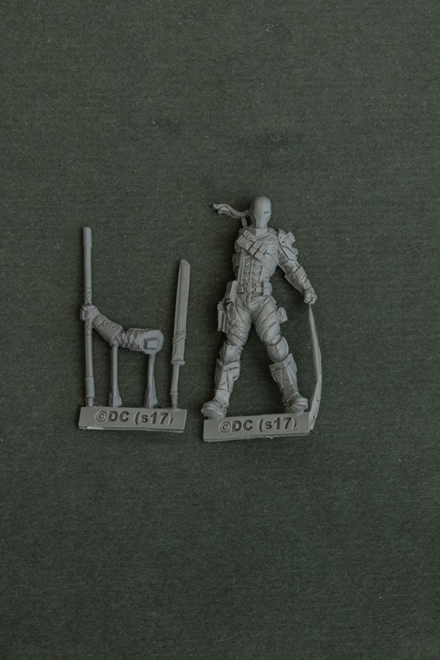 Deathstroke (AO)_resin recast.jpg