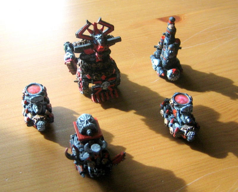 khorne_big_and_small.jpg